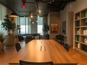 121 NE 5th St 2611, Miami FL 33132
