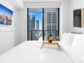 121 NE 5th St 2611, Miami FL 33132