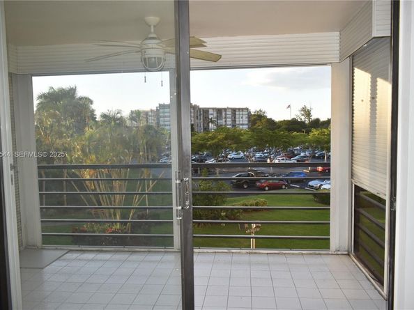 1100 Saint Charles Pl 308, Pembroke Pines FL 33026