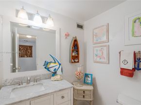 1700 NE 105th St 216, Miami Shores FL 33138