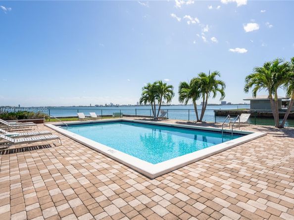 1700 NE 105th St 216, Miami Shores FL 33138