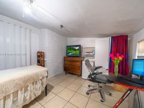 365 NW 198th St, Miami Gardens FL 33169