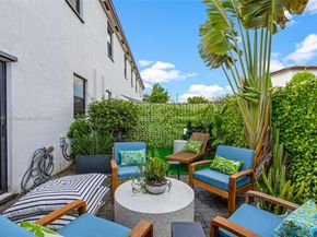 245 NE 210th St, Miami FL 33179