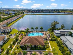 245 NE 210th St, Miami FL 33179