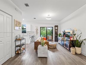 245 NE 210th St, Miami FL 33179