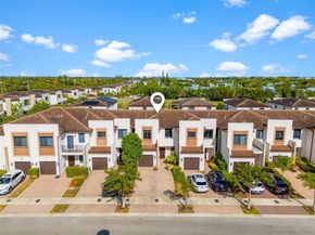 245 NE 210th St, Miami FL 33179