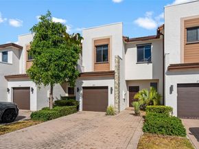 245 NE 210th St, Miami FL 33179