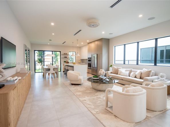 2745 SW 23rd Ter, Miami FL 33145
