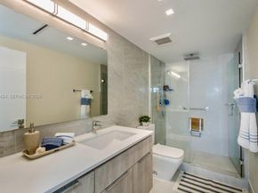 900 Bay Dr 822, Miami Beach FL 33141