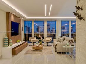 900 Bay Dr 822, Miami Beach FL 33141