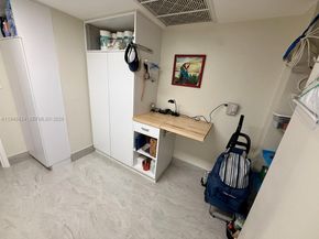 900 Bay Dr 822, Miami Beach FL 33141