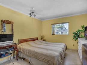 900 N Shore Dr, Miami Beach FL 33141