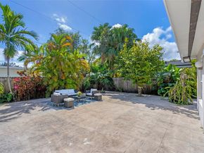 900 N Shore Dr, Miami Beach FL 33141