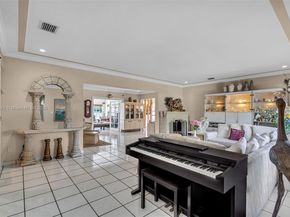 900 N Shore Dr, Miami Beach FL 33141