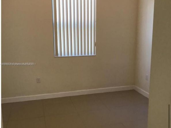 15400 SW 176 Ln, Miami FL 33187