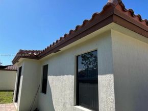 15400 SW 176 Ln, Miami FL 33187