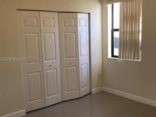 15400 SW 176 Ln, Miami FL 33187