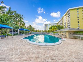 4350 Hillcrest Dr 200, Hollywood FL 33021
