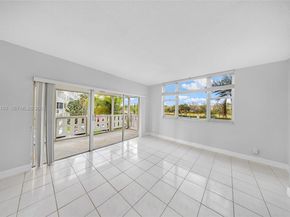4350 Hillcrest Dr 200, Hollywood FL 33021