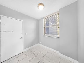 4350 Hillcrest Dr 200, Hollywood FL 33021