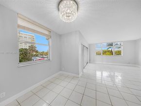 4350 Hillcrest Dr 200, Hollywood FL 33021