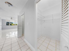 4350 Hillcrest Dr 200, Hollywood FL 33021