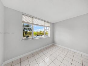 4350 Hillcrest Dr 200, Hollywood FL 33021