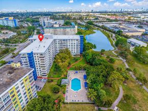 4350 Hillcrest Dr 200, Hollywood FL 33021