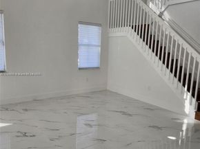 8465 NW 108th Path, Doral FL 33178