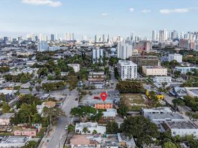 1716 NW 19th St, Miami FL 33125