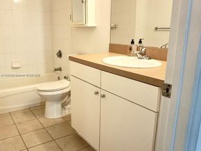 1250 S Miami Ave 2006, Miami FL 33130