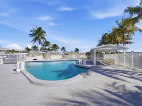 52 NE 204th St 6, Miami Gardens FL 33179