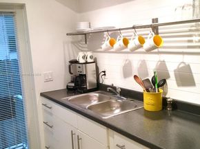 1228 Pennsylvania Ave 3, Miami Beach FL 33139