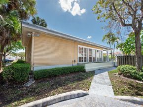 10441 Mahogany Key Cir 101, Miami FL 33196