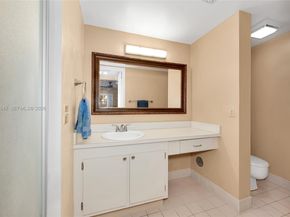 10441 Mahogany Key Cir 101, Miami FL 33196