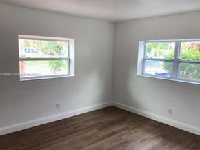 6710 SW 18th Ct, North Lauderdale FL 33068