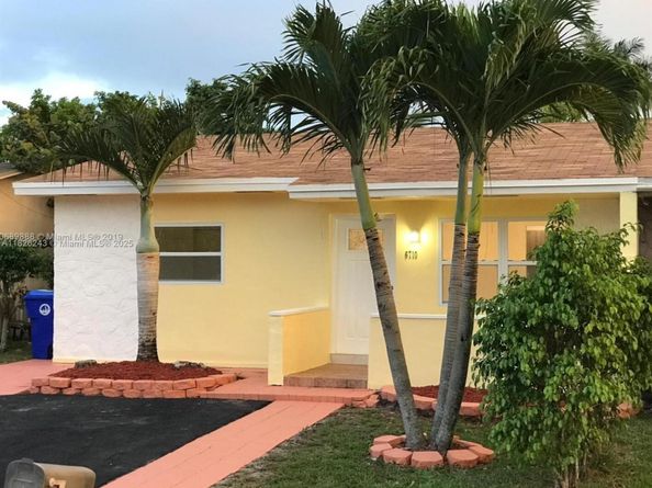 6710 SW 18th Ct, North Lauderdale FL 33068