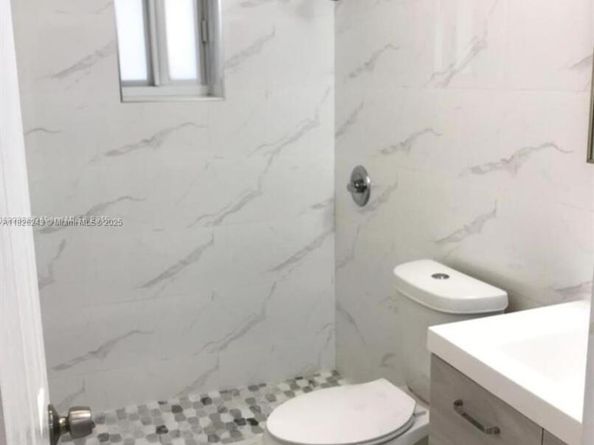 6710 SW 18th Ct, North Lauderdale FL 33068