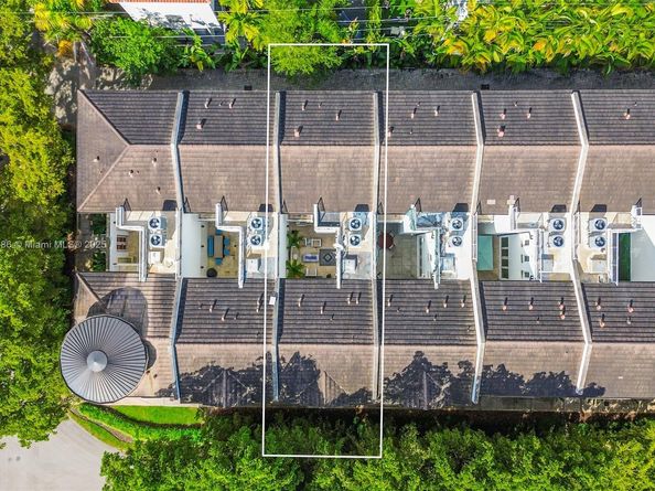 641 Santander Ave 3, Coral Gables FL 33134