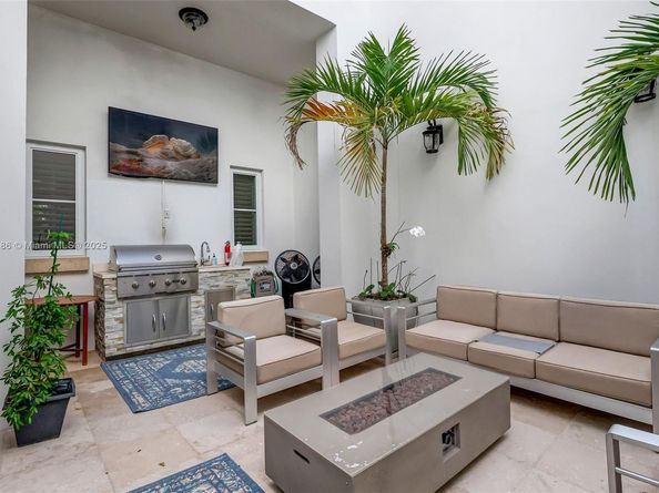 641 Santander Ave 3, Coral Gables FL 33134