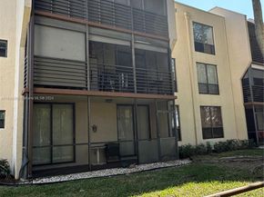 6701 N University Dr 202, Tamarac FL 33321