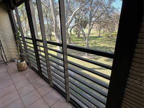 6701 N University Dr 202, Tamarac FL 33321