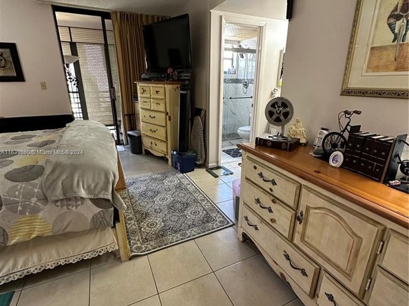 6701 N University Dr 202, Tamarac FL 33321