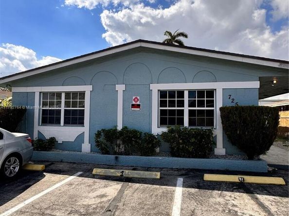 725 NW 4th Ave, Fort Lauderdale FL 33311