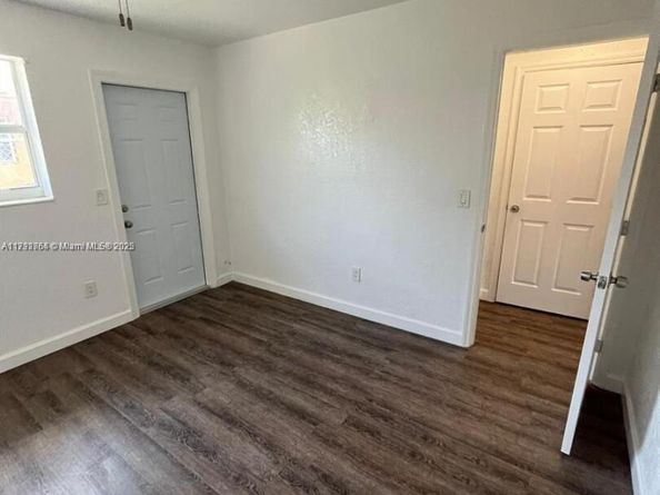 725 NW 4th Ave, Fort Lauderdale FL 33311