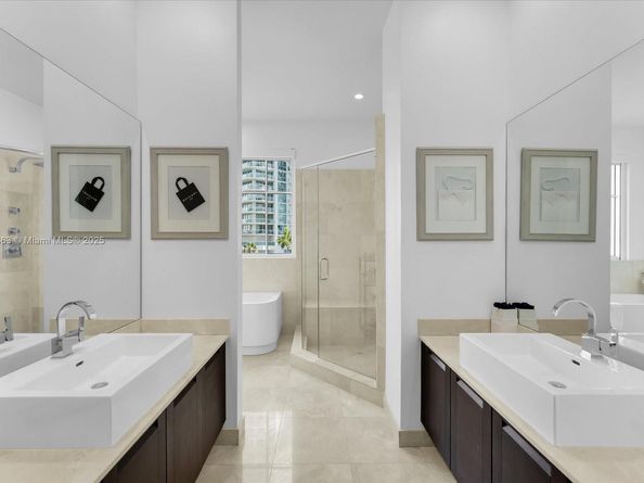 200 Sunny Isles Blvd TH404, Sunny Isles Beach FL 33160
