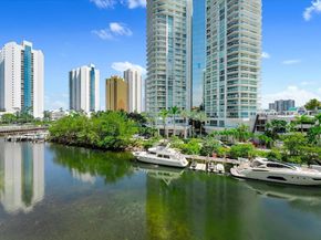 200 Sunny Isles Blvd TH404, Sunny Isles Beach FL 33160