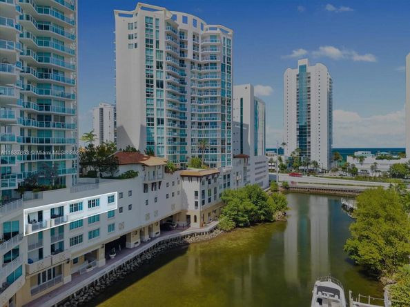 200 Sunny Isles Blvd TH404, Sunny Isles Beach FL 33160