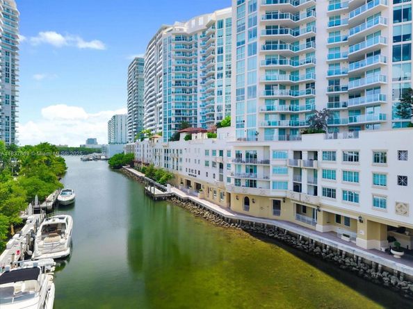 200 Sunny Isles Blvd TH404, Sunny Isles Beach FL 33160