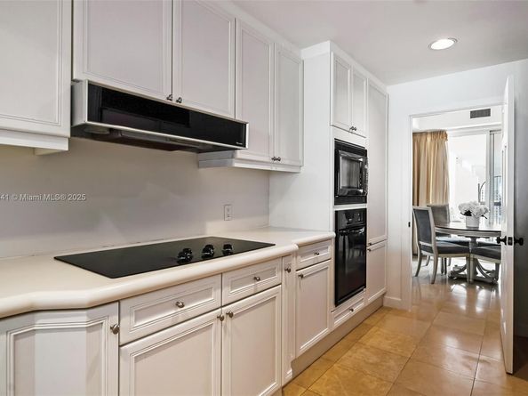 5235 Fisher Island Dr 5235, Miami Beach FL 33109